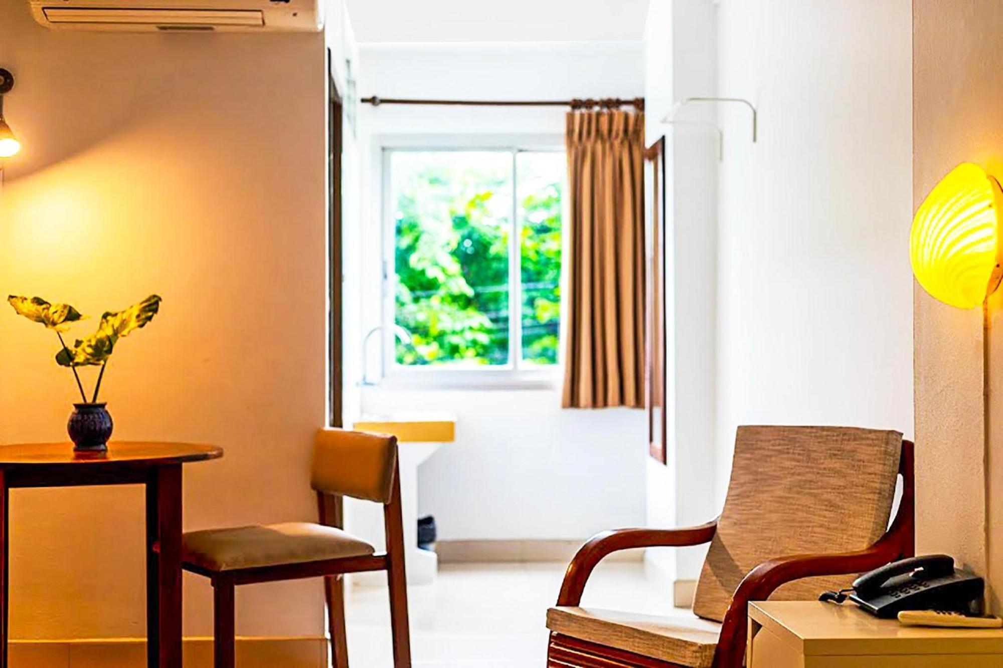 Collection O Howard Square Boutique Hotel Bangkok Exteriör bild