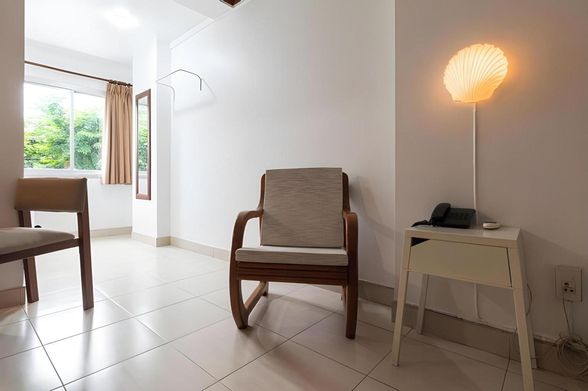Collection O Howard Square Boutique Hotel Bangkok Exteriör bild