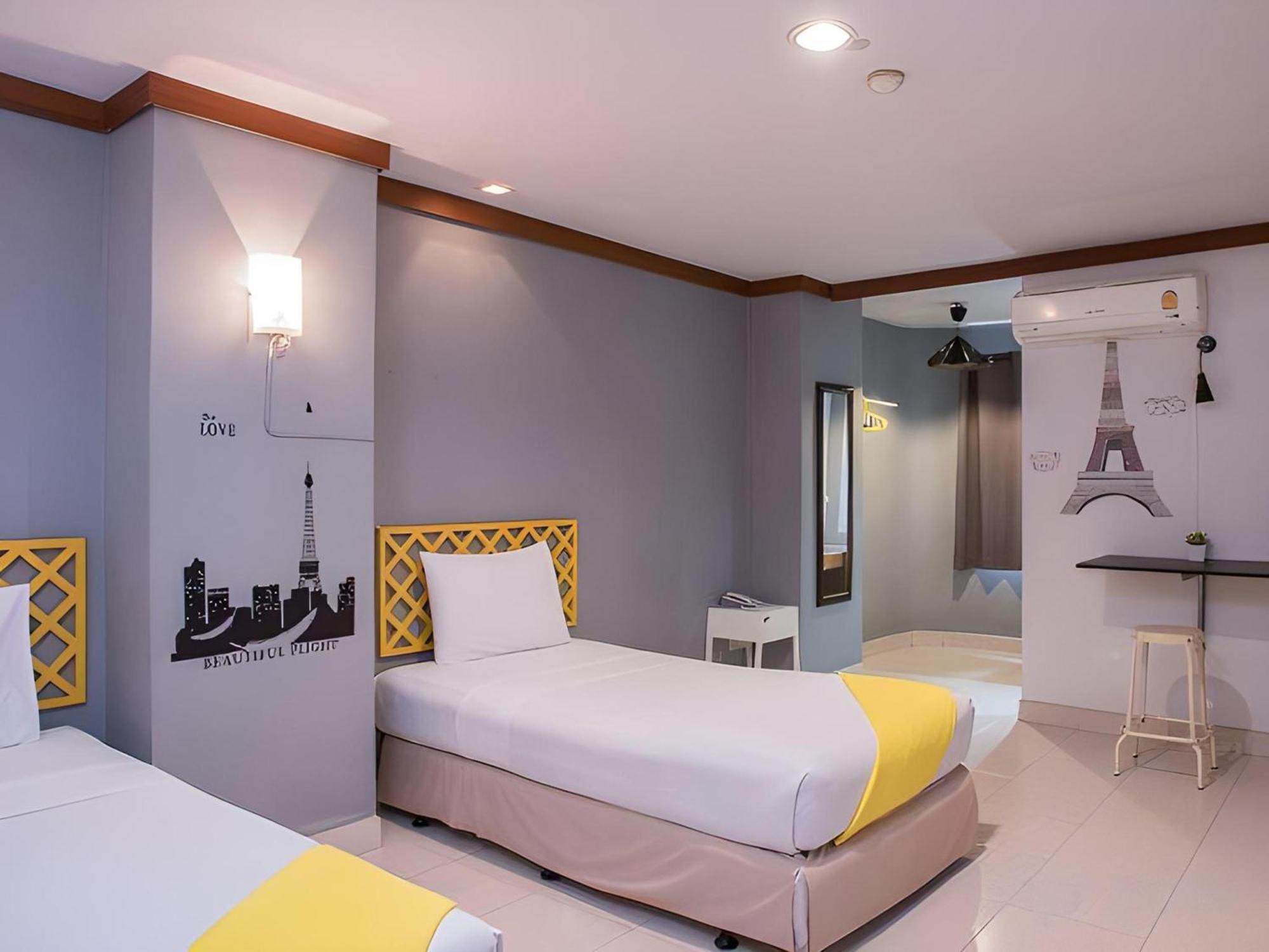 Collection O Howard Square Boutique Hotel Bangkok Exteriör bild